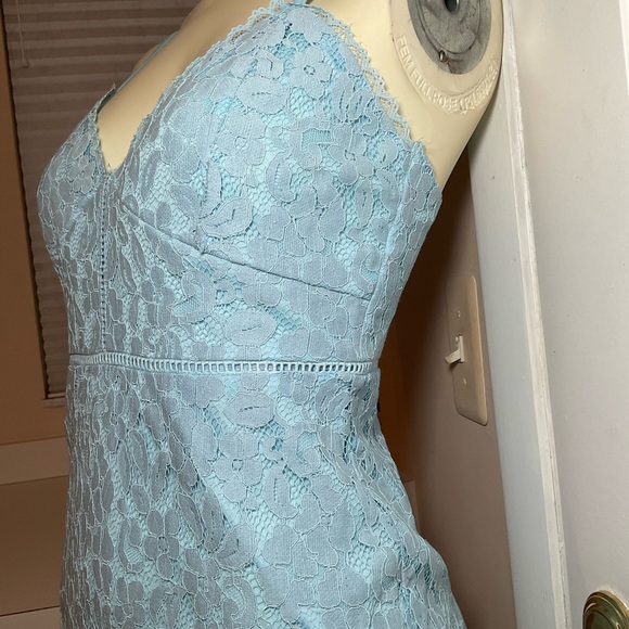 Misguided Baby Blue Size 8 adjustable straps A-line Lace Midi Dress - Picture 4 of 5